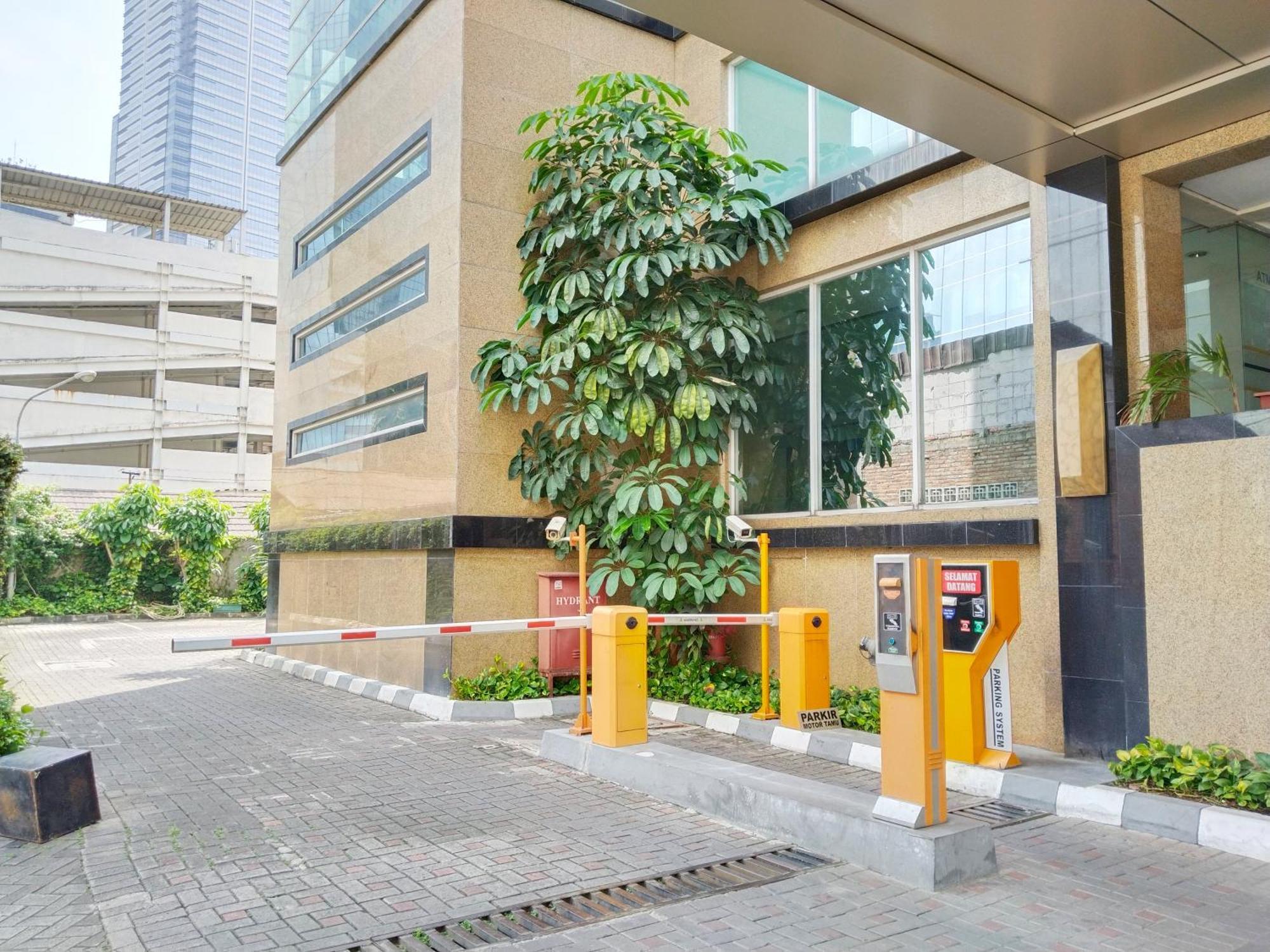 Shankee Sudirman Jakarta Exterior photo